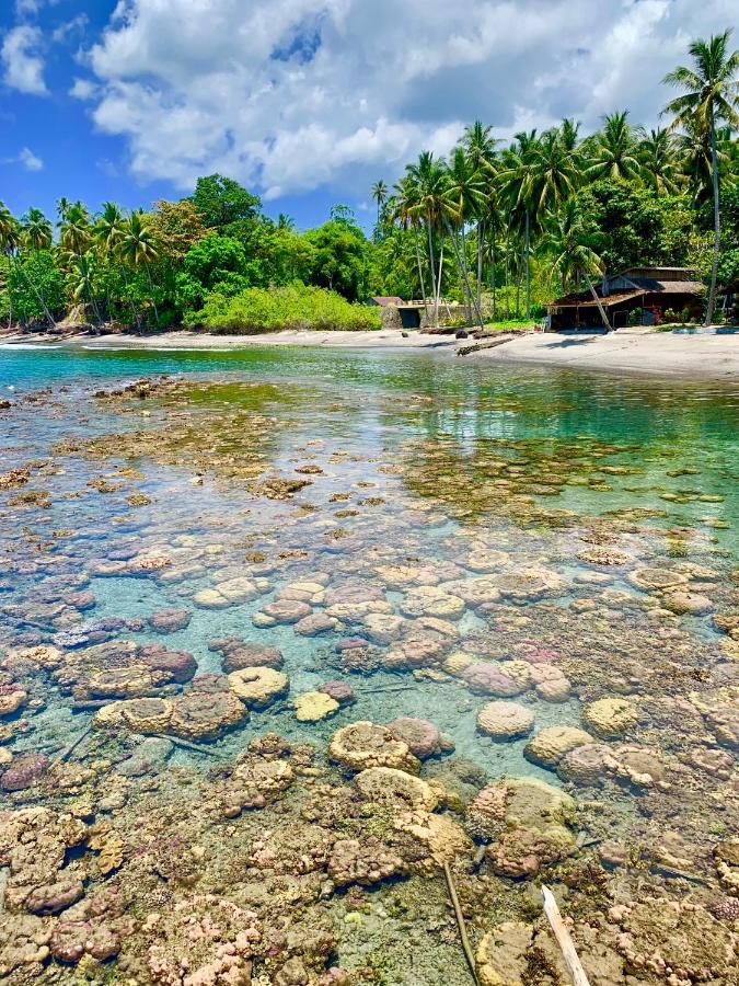Pristine Paradise Dive Resort Una Una Pulau Unauna Esterno foto