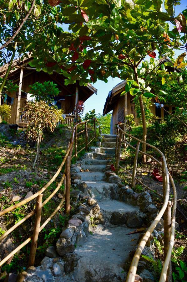 Pristine Paradise Dive Resort Una Una Pulau Unauna Esterno foto