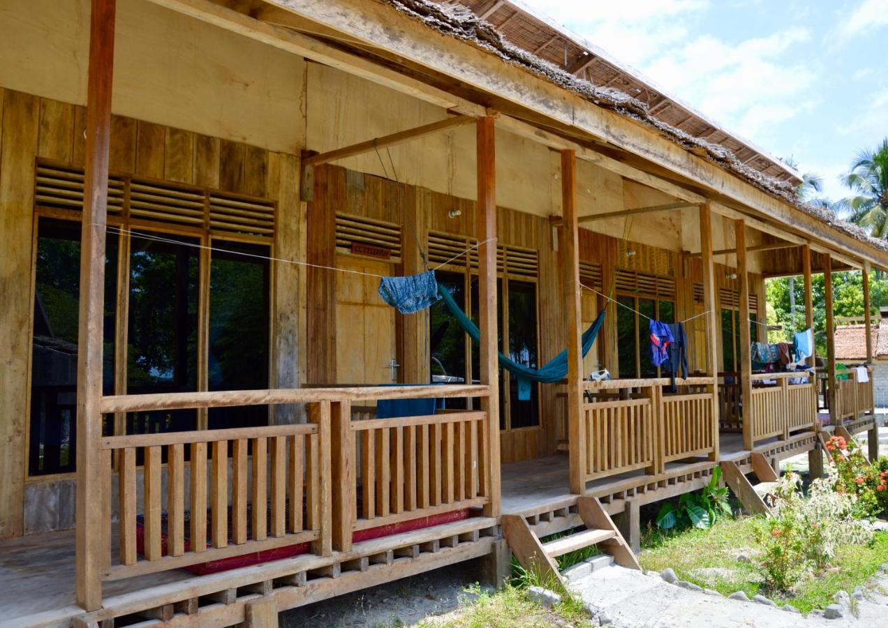 Pristine Paradise Dive Resort Una Una Pulau Unauna Esterno foto