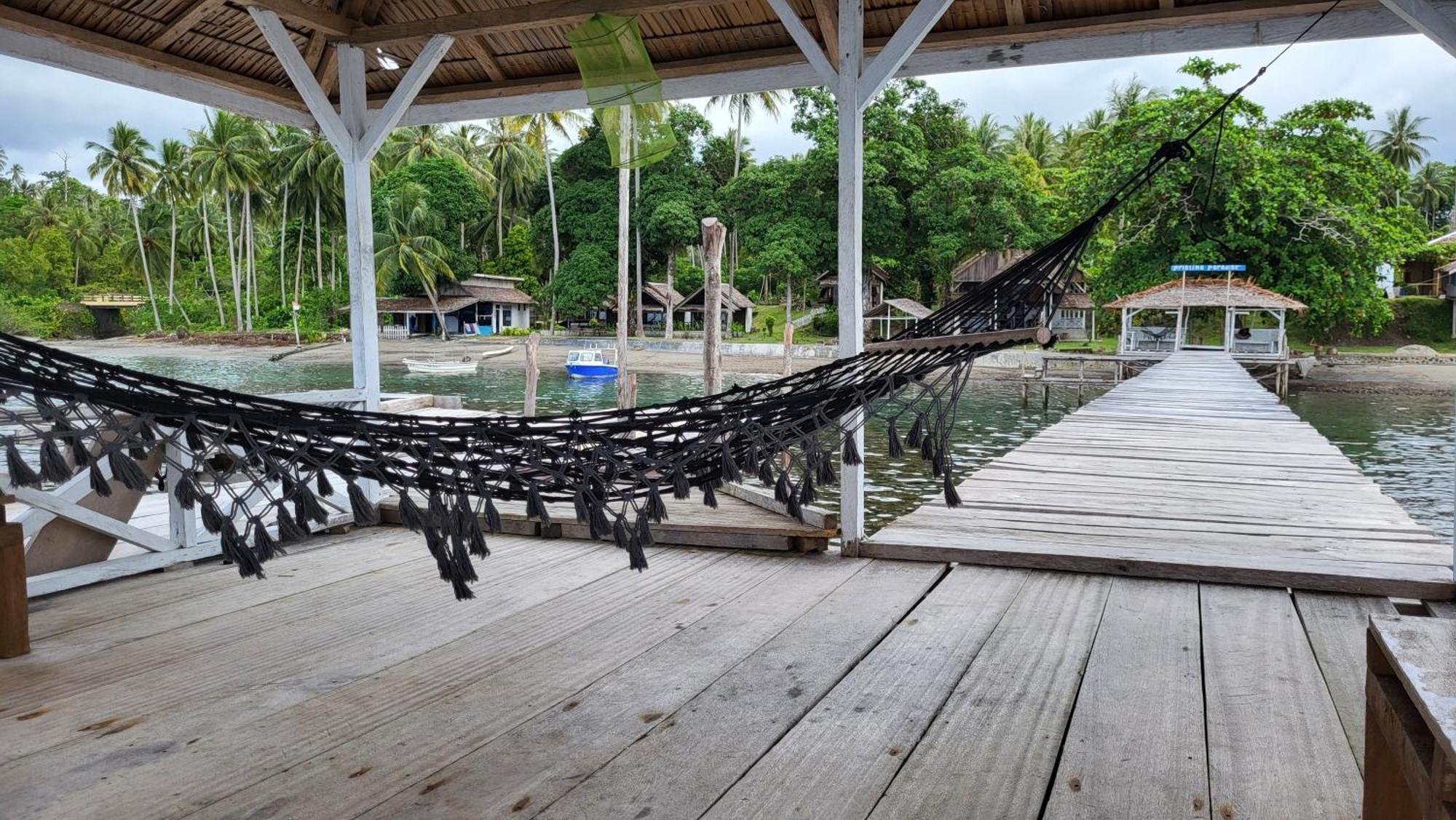 Pristine Paradise Dive Resort Una Una Pulau Unauna Esterno foto